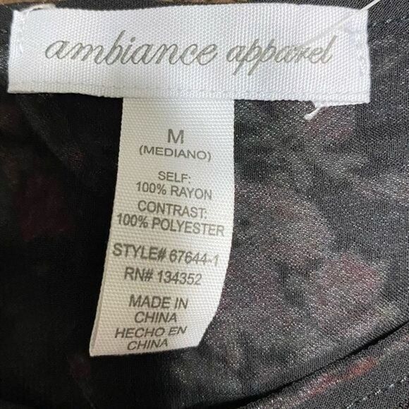 SALE✨  NWOT Flowy Crop Top -  Ambiance Apparel Floral Crop Top - Sz M - Picture 10 of 11